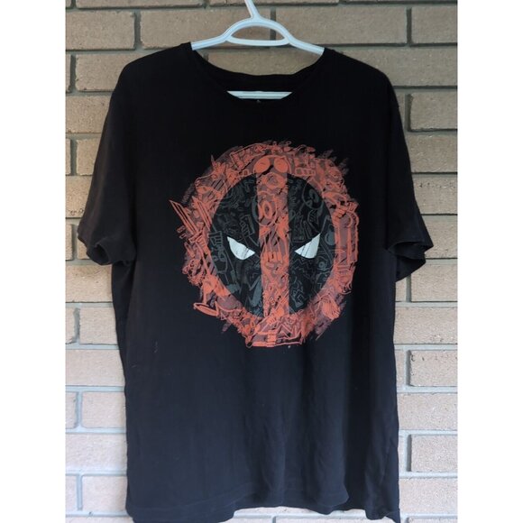 Old Navy Marvel Deadpool Graphic Black T-Shirt Men's Size XL - Picture 1 of 3